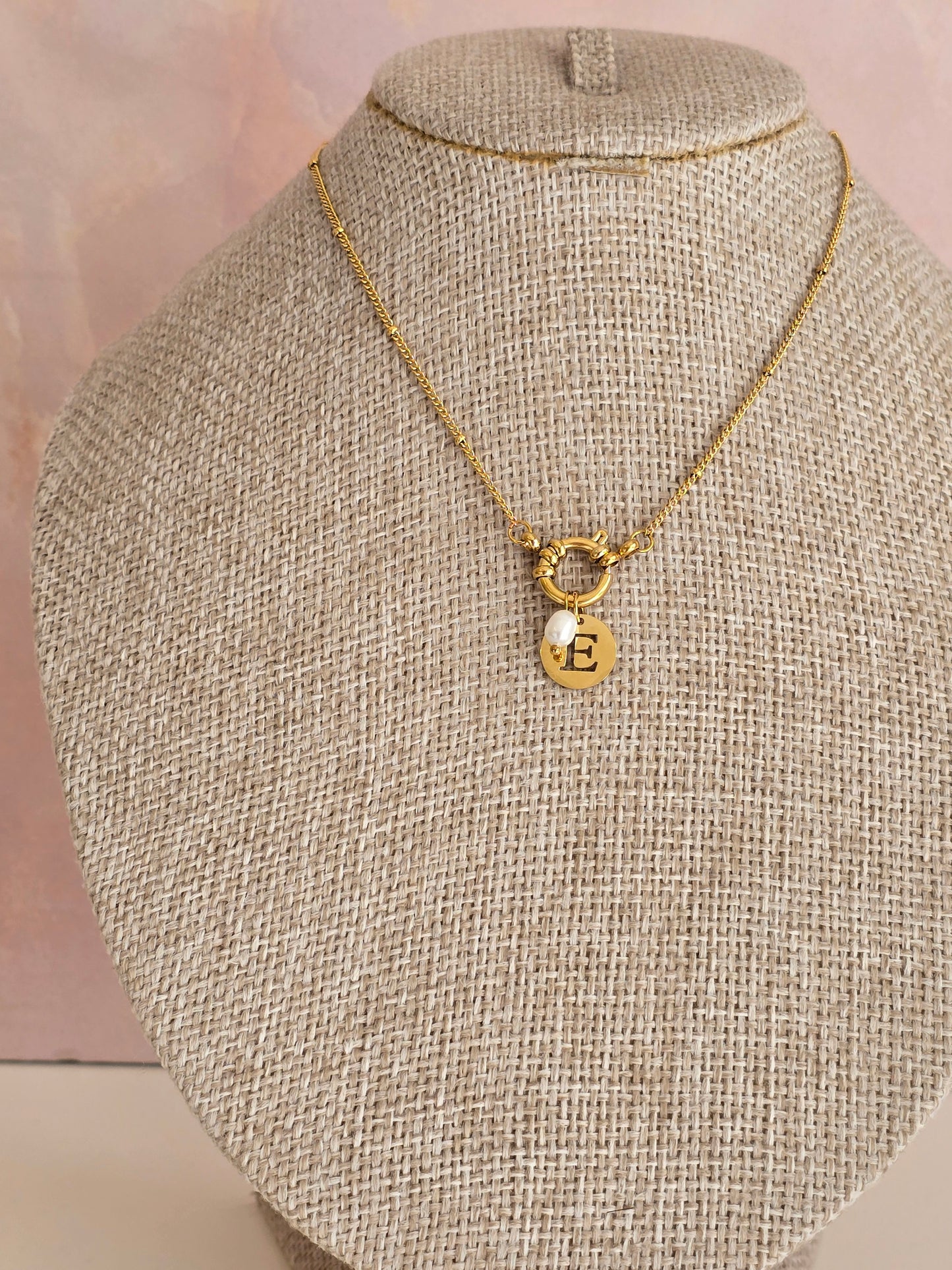 Collar inicial perla
