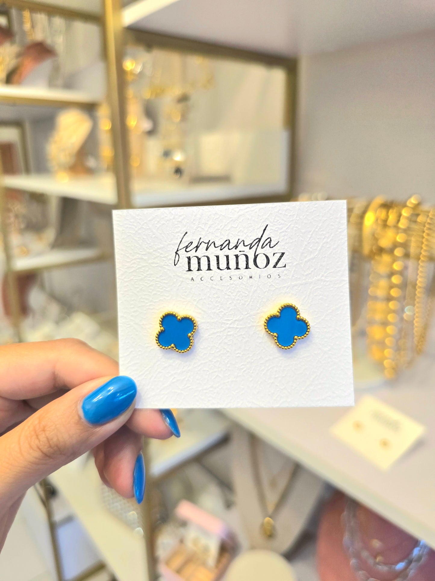 Aretes trébol azul