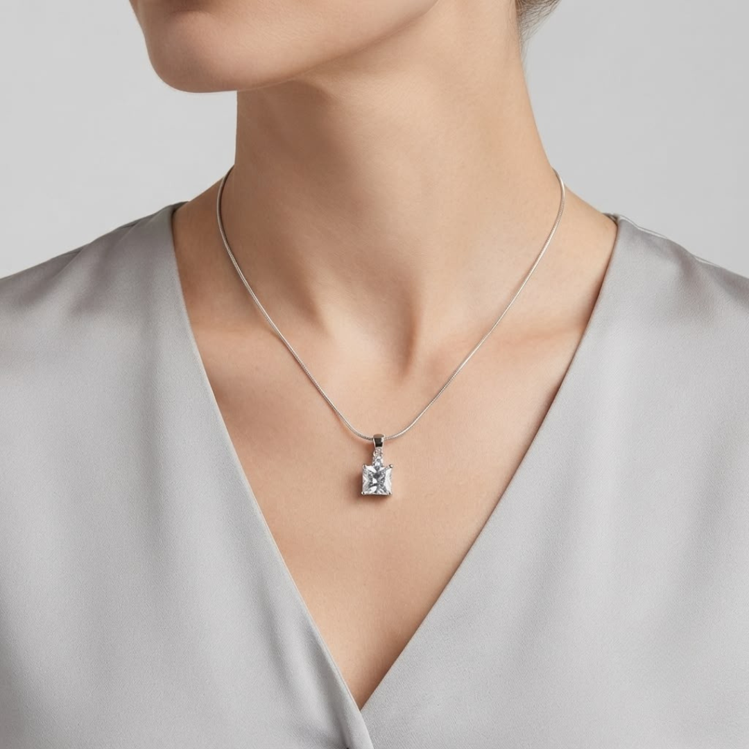Collar cristal cuadrado plata