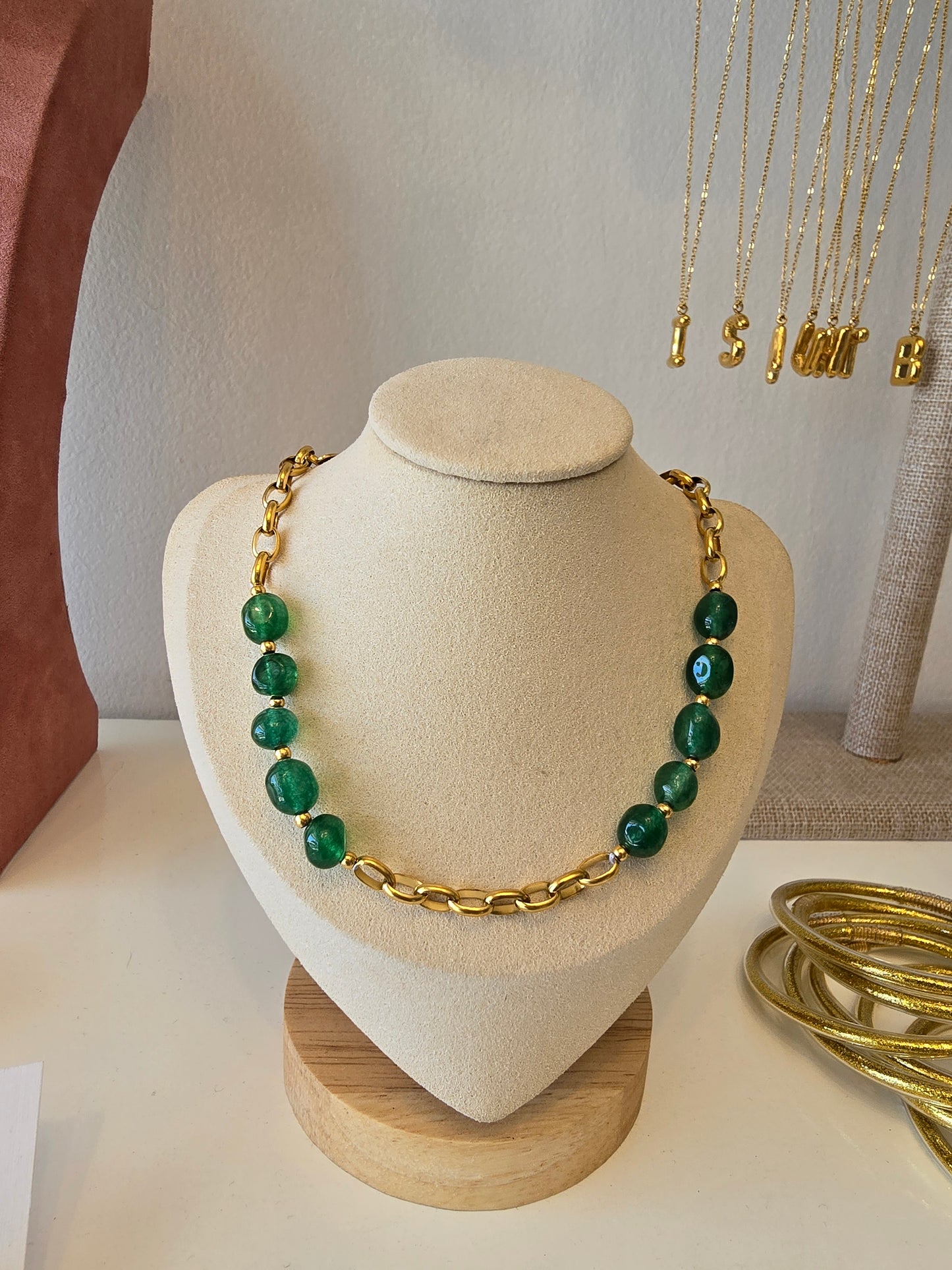 Collar piedras Verdes