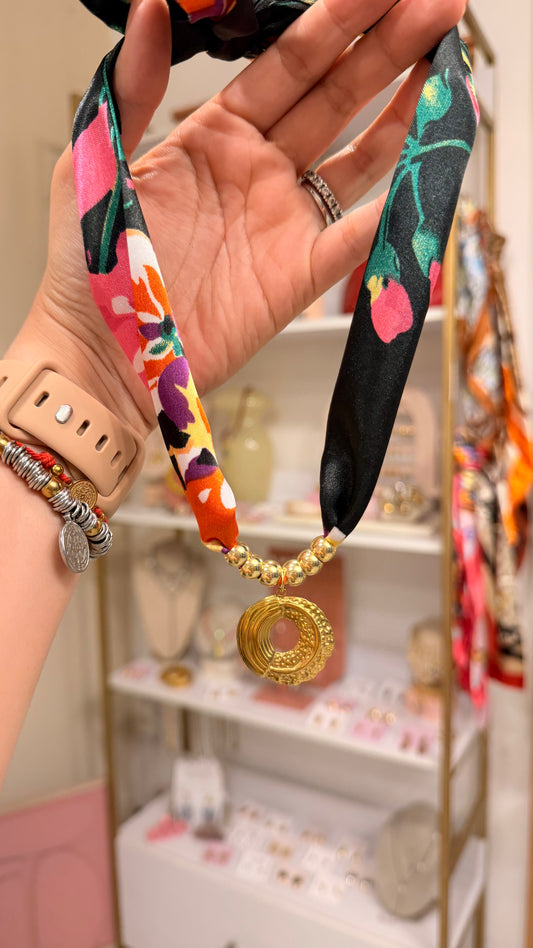 Collar Cintilla negro